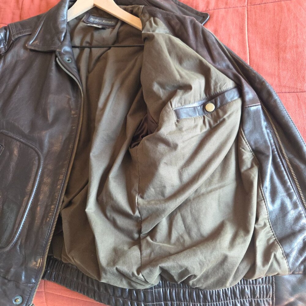 Banana Republic Vintage Leather Bomber Jacket made in Korea Size 40 - Picture 11 of 11